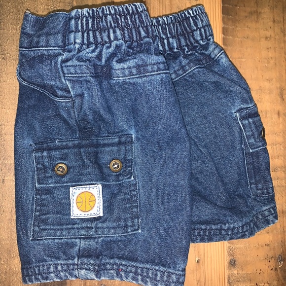 3 for $20 / Denim basketball logo shorts (18 M) - Picture 1 of 3